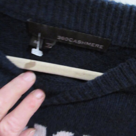 360 Cashmere Ski Bunny Sweater rare navy M euc - Picture 3 of 3